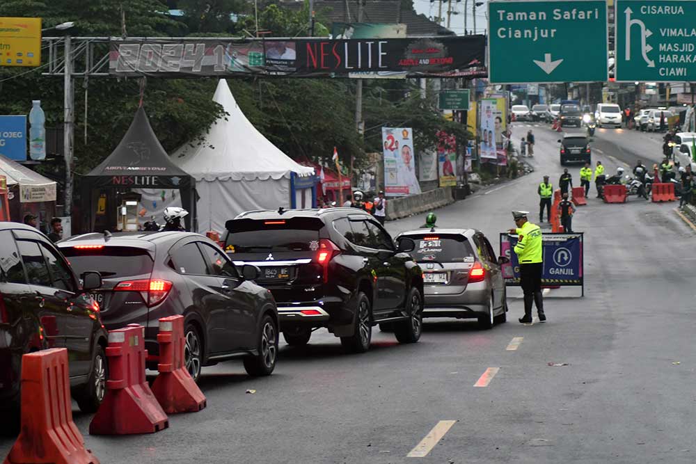 Penerapan Sistem Ganjil Genap Di Kawasan Puncak Selama Libur Tahun Baru