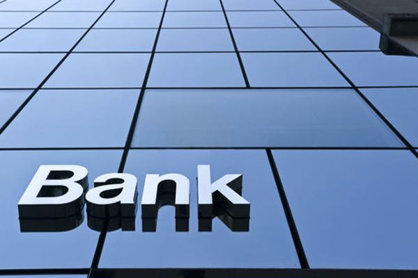 Asing Agresif, Bank Lokal Tak Bergeming