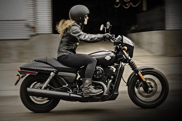 MOTOR GEDE: Harley Davidson Andalkan Street 500