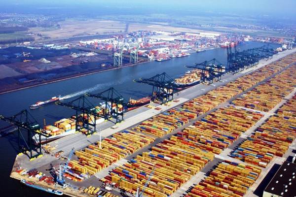 PELABUHAN BARU : Port of Rotterdam Masuk di Kuala Tanjung