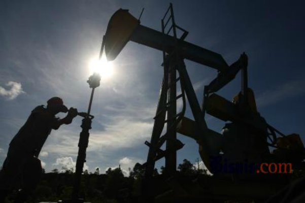 KOMODITAS MINYAK : Sentimen AS dan OPEC Panaskan Harga