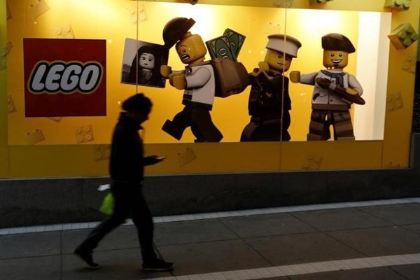 KINERJA TERTEKAN  : Lego Akan Pangkas 1.400 Pekerja
