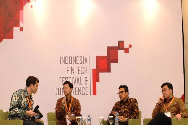 PENGAWASAN BISNIS FINANSIAL : Fintech dan Bitcoin Mesti Diwaspadai