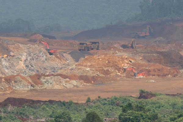 BIJIH NIKEL & BAUKSIT : Realisasi Ekspor Mineral Mentah Masih Rendah