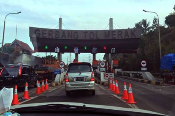 KUALITAS JALAN :  Tol Tangerang Merak Gunakan Limbah Plastik