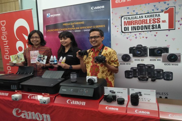 KAMERA DIGITAL : Canon Perluas Pasar Mirrorless