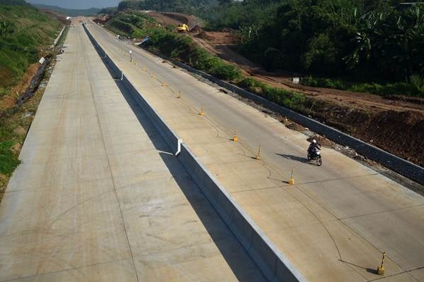 JALAN TOL PRAKARSA : Satu Dapat Restu, Empat Menunggu