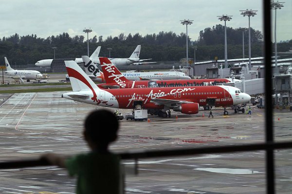 MASKAPAI BERBIAYA MURAH : AirAsia Usulkan Terminal LCC 