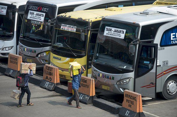 ANGKUTAN PENUMPANG DI BENGKULU : Pengusaha Bus Resah Pembatasan BBM