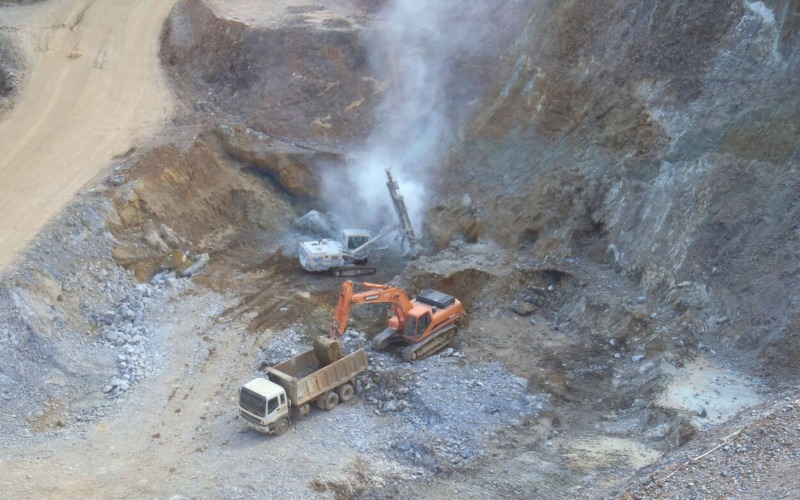 PENJUALAN BIJIH BESI   : ZINC Incar Pasar Domestik