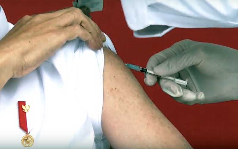 PENGENDALIAN COVID-19 : Vaksinasi Diawali Proses Screening