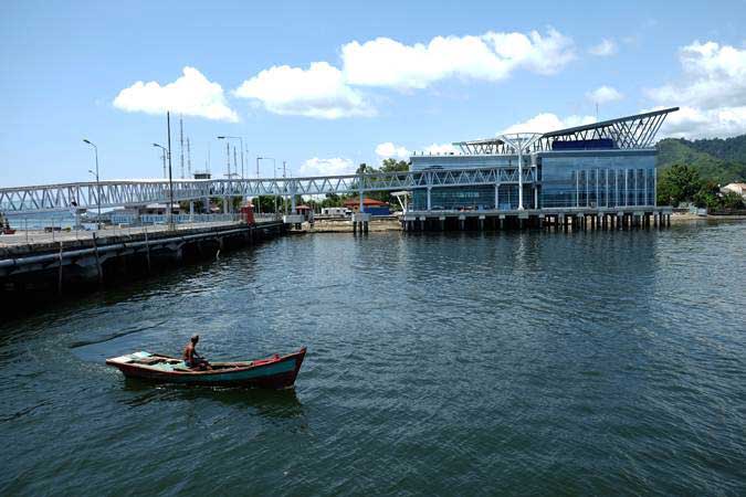 EKSPOR PERDANA : Pacu Perekonomian Lewat Pelabuhan Sibolga