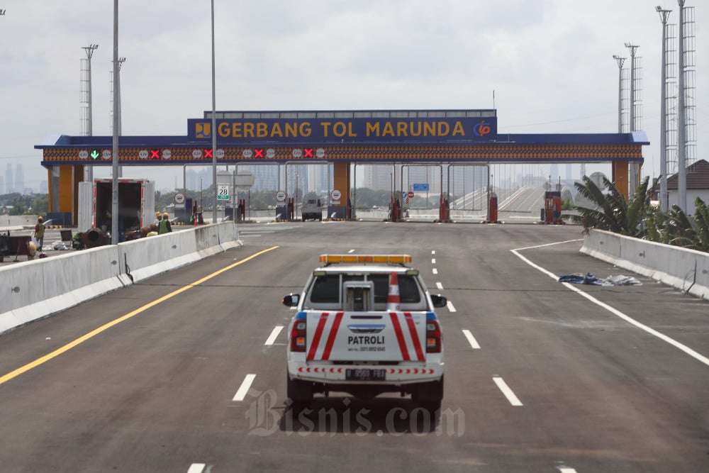 BEBAS HAMBATAN : Tol Milik Pelindo Perpanjang Diskon Tarif