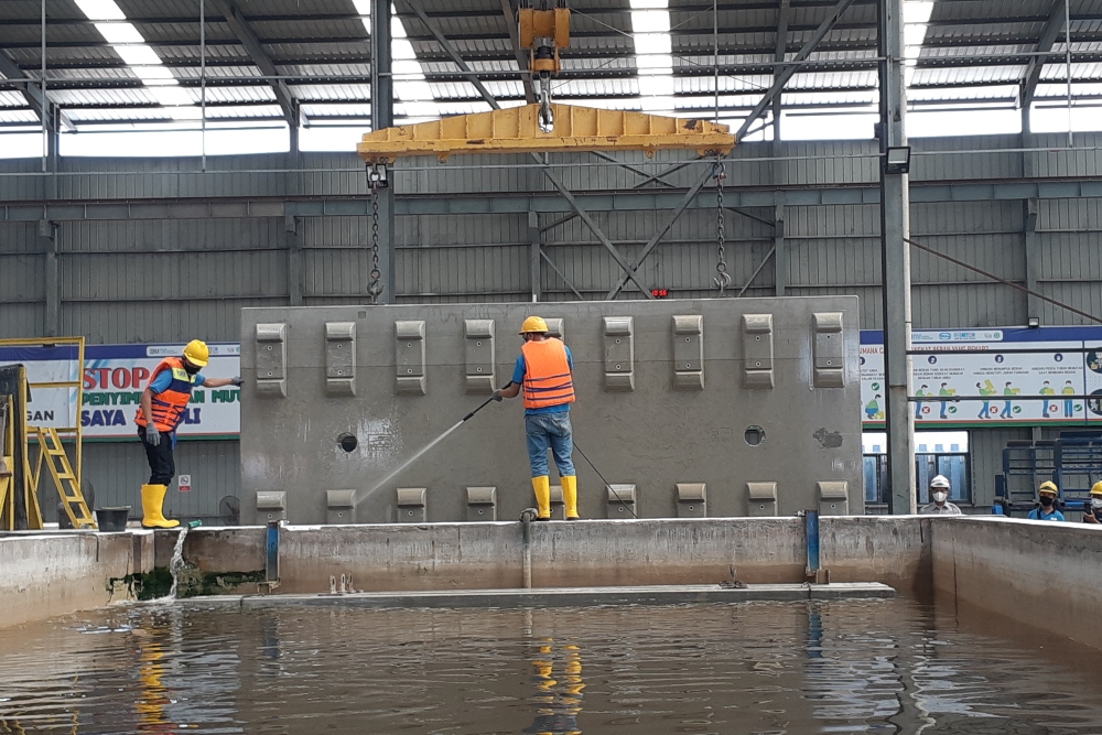 SEKTOR KONSTRUKSI  : Potensi Industri Beton Sangat Cerah