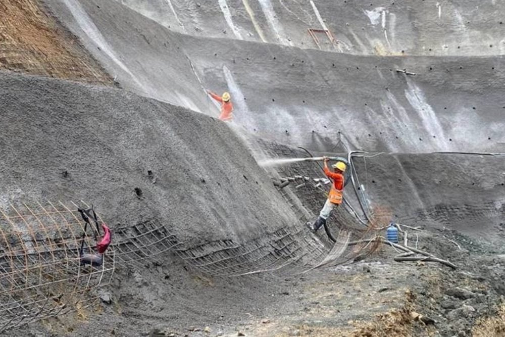 PROYEK BENDUNGAN : Pembangunan Infrastruktur Tidak Mengendur