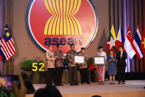 Maybank Sisihkan 1 Persen Profit untuk CSR