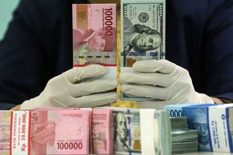 Kurs Jual Beli Dolar AS BCA dan BRI, 24 Mei 2021