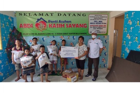 Berbagi Kasih di Hari Natal & Tahun Baru 2022, BRI Salurkan Sembako di 5 Wilayah Indonesia
