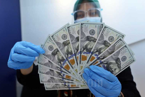 Kurs Jual Beli Dolar AS di BCA (BBCA) dan BRI (BBRI), Jumat 13 Mei 2022