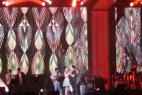 Java Jazz 2023: Ariel Noah Berdansa Romantis dengan Bunga Citra Lestari di Atas Panggung