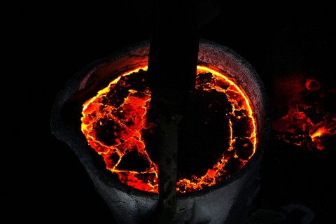 Kredit Smelter 'Ngegas', Intip Proyeksi BCA (BBCA) dan BNI (BBNI)