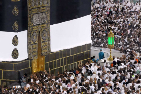 Ikhtiar BSI (BRIS) Mengais Cuan di Tanah Arab Saudi