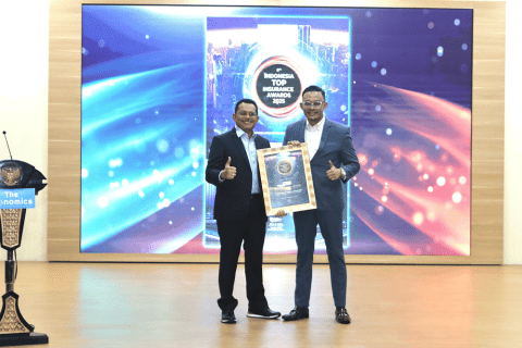 Kembali, Askrindo Raih Penghargaan Indonesia Top Insurance Award 2025