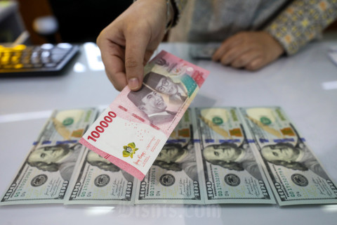 Kurs Dolar AS di BCA, BRI, Mandiri & BNI saat Rupiah Melemah Hari Ini, 15 Juli 2025