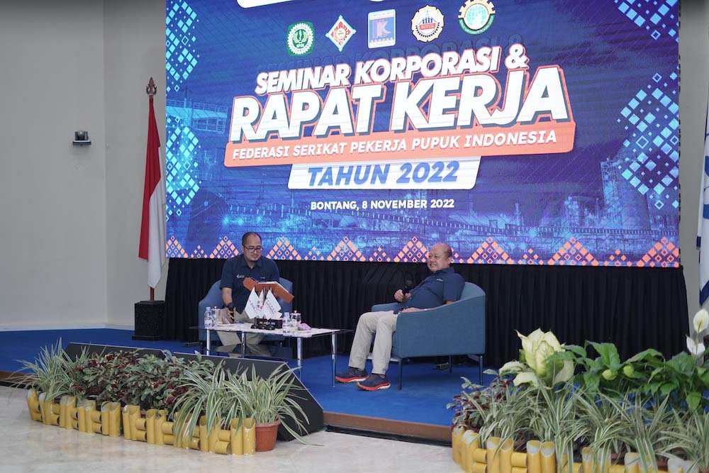 Direktur Pupuk Indonesia Bakir Pasaman (kanan)./JIBI-Istimewa