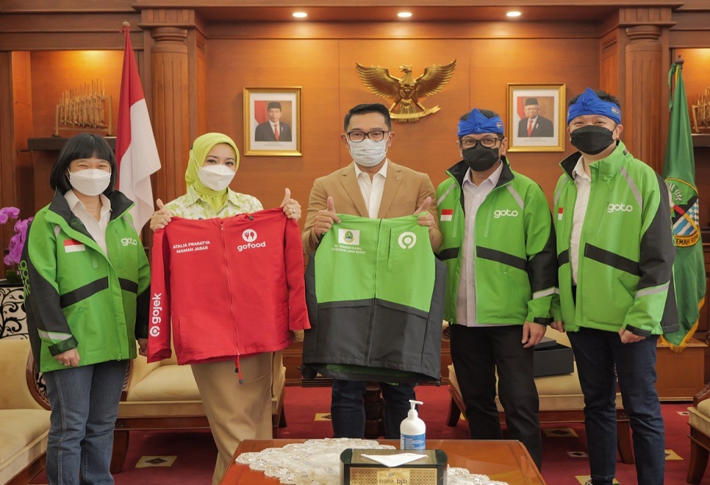 Dorong UMKM Lokal Jadi Juara, GoTo Ajak Masyarakat Jawa Barat #BangkitBersama