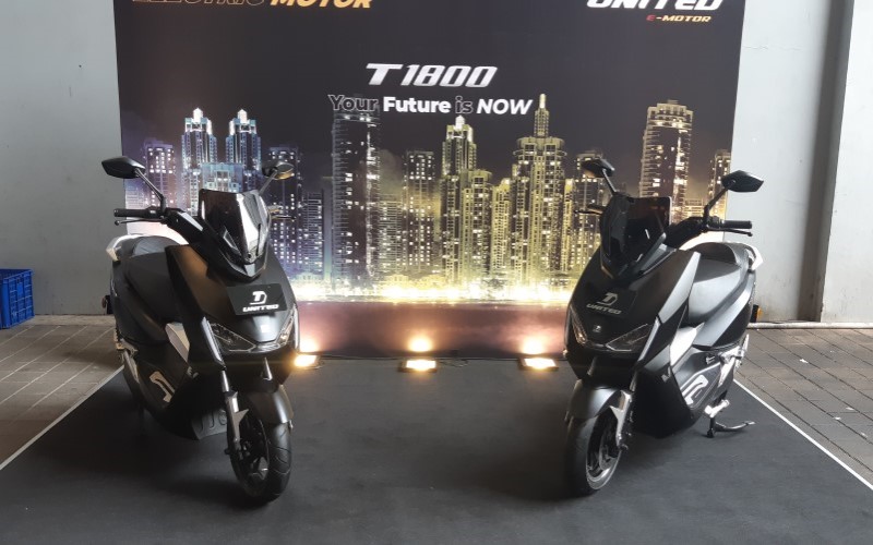 Ini Fitur Lengkap United T1800, Motor Listrik Bergaya Futuristis