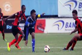 ISL 2014: Persipura Tertahan Persepam MU Di Kandang