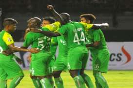 ISL 2014: Persebaya Lumat Persiba Bantul 4-1