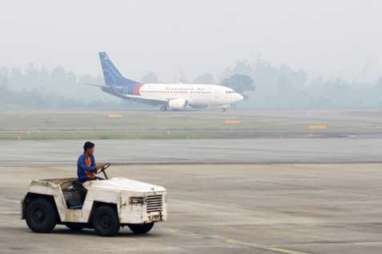 Gara-gara Asap, 4 Pesawat ke Pekanbaru Terpaksa Mendarat di Batam