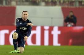 Olympiakos vs MU Skor 2-0, Persie Benci Taktik David Moyes