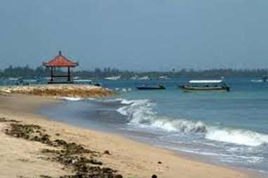 Polemik Reklamasi Teluk Benoa: Spanduk Penggal Kepala Bikin Gubernur Bali Berang