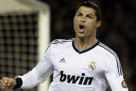 Real Madrid vs Schalke  3-1 (9-2), Madrid Ke Perempat Final