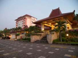 The Sunan Hotel Solo Masuk Top 25 Hotel Indonesia