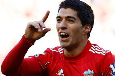 Liga Inggris: Suarez Bawa The Reds Ungguli Sementara Spurs 2-0