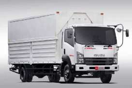 Isuzu Benamkan Aplikasi Bus pada Truk Medium