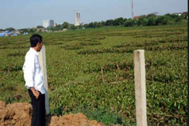 HARI BURUH: Jokowi Ke Kantor Serikat Petani, Ketua Terharu