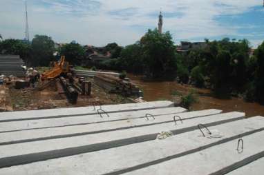 Proyek Pembangunan Waduk: PU Rekomposisi Anggaran