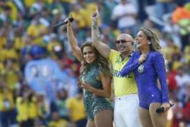 PIALA DUNIA 2014: J-Lo Goyang Brasil, Corinthians Arena Panas