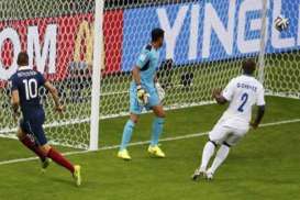 PIALA DUNIA 2014: Prancis Vs Honduras Skor Akhir 3-0, Benzema Cetak 2 Gol