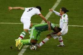 PIALA DUNIA 2014: Iran vs Nigeria, Skor Akhir 0-0