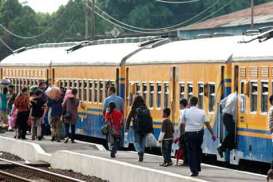 MUDIK LEBARAN 2014: Stasiun Senen Berangkatkan 21.000 Penumpang/Hari