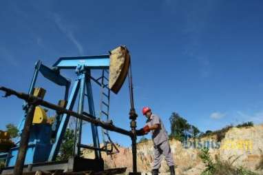 HARGA MINYAK: WTI Melemah 0,75%, Brent Menguat 0,14%