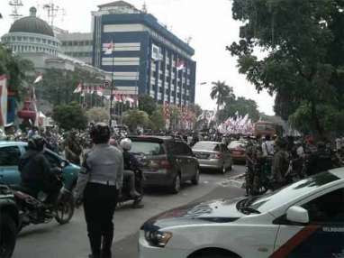 Unjuk Rasa di depan MK, Hindarilah Jalan Medan Merdeka Barat