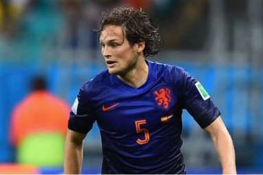 MANCHESTER UNITED Resmi Beli Bek Ajax Daley Blind 17,5 Juta Euro