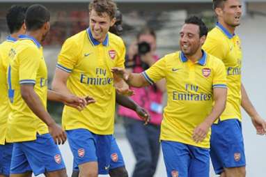 LIGA INGGRIS: Arsenal Ditahan Leicester 1-1